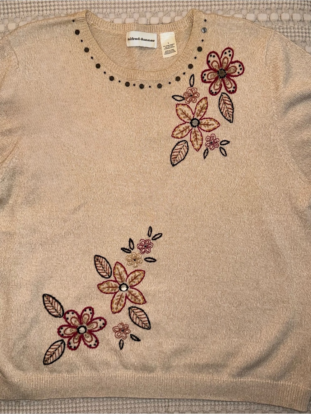 Alfred Dunner Women’s Large Embroidered Floral Short Sleeve Sweater Beaded